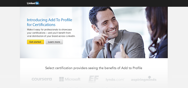 Voeg diploma's en certificaten van opleidingen en trainingen aan je LinkedIn profiel toe met een klik